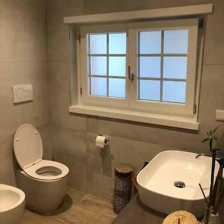 Laura E Christian - 4* Grado