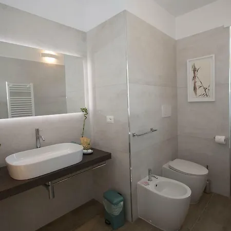 Laura E Christian - 4* Grado