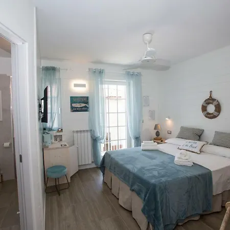 Guest house Laura E Christian - *